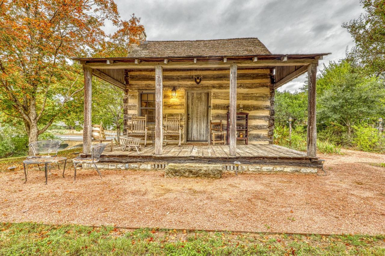 Town Creek Log Cabin Villa Fredericksburg Exterior photo