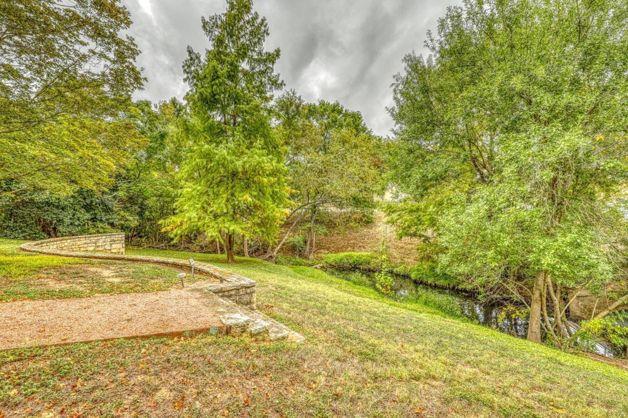 Town Creek Log Cabin Villa Fredericksburg Exterior photo